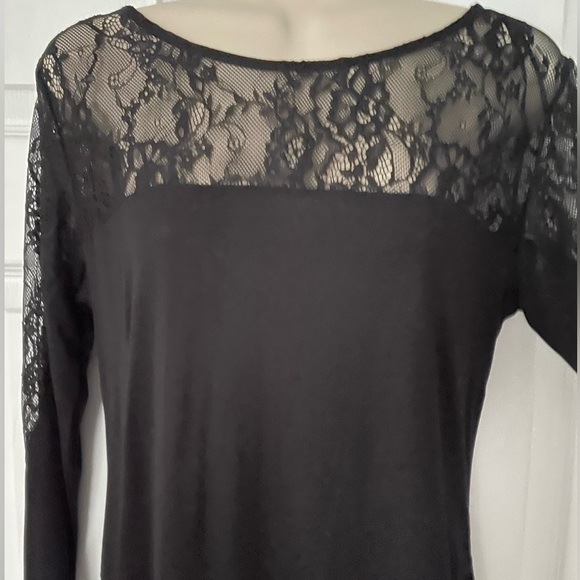 H&M Black Top With Lace Size Med - Picture 3 of 6